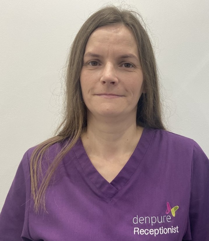 Uxbridge dentist based Receptionist from Denpure dentist in Ickenham